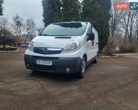 Белый Опель Виваро, объемом двигателя 2 л и пробегом 280 тыс. км за 12200 $, фото 1 на Automoto.ua
