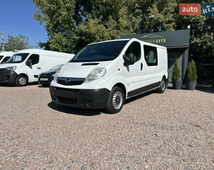 Білий Опель Віваро, об'ємом двигуна 0 л та пробігом 210 тис. км за 14750 $, фото 1 на Automoto.ua