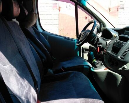 Белый Опель Виваро, объемом двигателя 2 л и пробегом 360 тыс. км за 13600 $, фото 1 на Automoto.ua