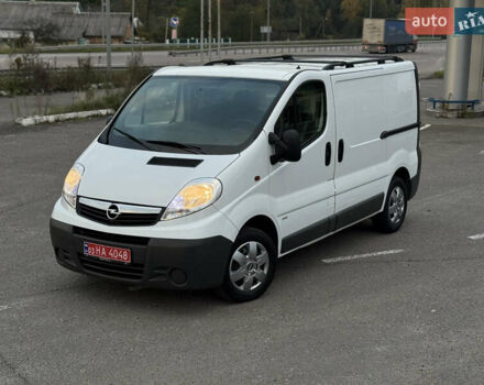 Опель Віваро 2014 у Радивилове на Automoto.ua Білий Опель Віваро, об'ємом двигуна 2 л та пробігом 222 тис. км за 11000 $, фото 1 на Automoto.ua