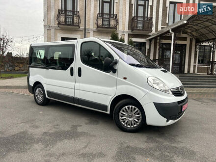 Белый Опель Виваро, объемом двигателя 2 л и пробегом 198 тыс. км за 15150 $, фото 1 на Automoto.ua