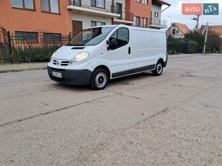 Білий Опель Віваро, об'ємом двигуна 2 л та пробігом 302 тис. км за 9399 $, фото 1 на Automoto.ua