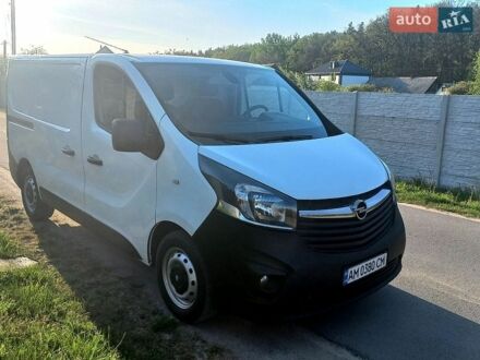 Белый Опель Виваро, объемом двигателя 1.6 л и пробегом 197 тыс. км за 11500 $, фото 1 на Automoto.ua