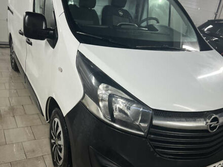 Белый Опель Виваро, объемом двигателя 1.6 л и пробегом 238 тыс. км за 11300 $, фото 1 на Automoto.ua