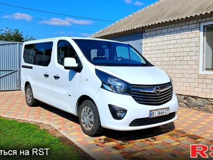 Белый Опель Виваро, объемом двигателя 1.6 л и пробегом 172 тыс. км за 15000 $, фото 1 на Automoto.ua