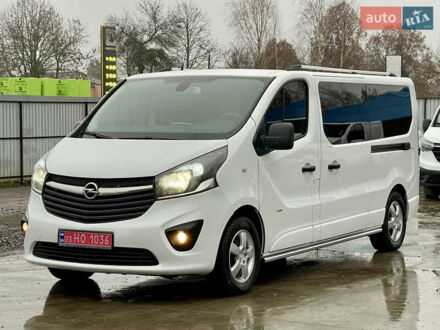 Білий Опель Віваро, об'ємом двигуна 1.6 л та пробігом 182 тис. км за 16499 $, фото 1 на Automoto.ua