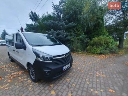 Белый Опель Виваро, объемом двигателя 1.6 л и пробегом 167 тыс. км за 13000 $, фото 1 на Automoto.ua