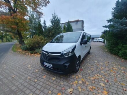 Белый Опель Виваро, объемом двигателя 1.6 л и пробегом 167 тыс. км за 11500 $, фото 1 на Automoto.ua