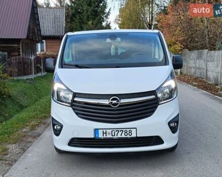 Белый Опель Виваро, объемом двигателя 1.6 л и пробегом 136 тыс. км за 12500 $, фото 1 на Automoto.ua