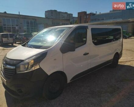 Білий Опель Віваро, об'ємом двигуна 1.6 л та пробігом 290 тис. км за 13000 $, фото 1 на Automoto.ua