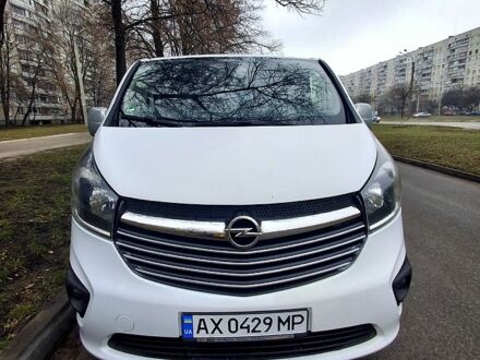 Білий Опель Віваро, об'ємом двигуна 1.6 л та пробігом 172 тис. км за 16000 $, фото 1 на Automoto.ua