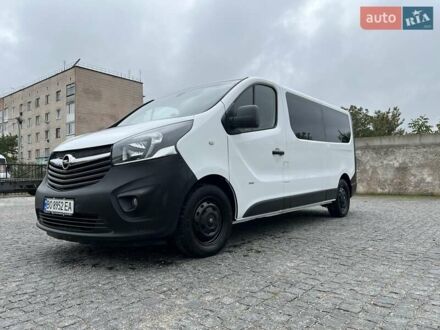 Білий Опель Віваро, об'ємом двигуна 1.6 л та пробігом 209 тис. км за 17500 $, фото 1 на Automoto.ua