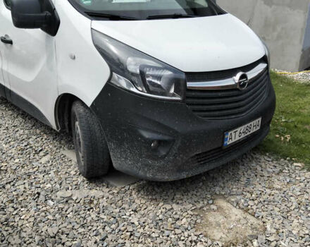 Білий Опель Віваро, об'ємом двигуна 1.6 л та пробігом 231 тис. км за 15700 $, фото 1 на Automoto.ua