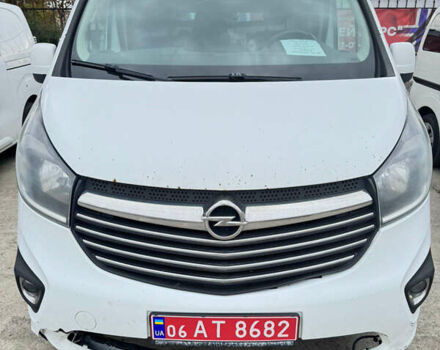 Білий Опель Віваро, об'ємом двигуна 1.6 л та пробігом 346 тис. км за 10750 $, фото 1 на Automoto.ua