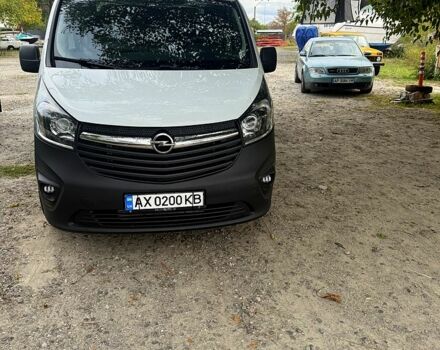 Белый Опель Виваро, объемом двигателя 1.6 л и пробегом 200 тыс. км за 16500 $, фото 1 на Automoto.ua