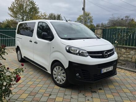 Опель Виваро 2019 в Долине на Automoto.ua Белый Опель Виваро, объемом двигателя 2 л и пробегом 320 тыс. км за 404 $, фото 1 на Automoto.ua