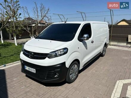 Опель Віваро 2020 у Івано-Франківську на Automoto.ua Білий Опель Віваро, об'ємом двигуна 2 л та пробігом 276 тис. км за 17500 $, фото 1 на Automoto.ua