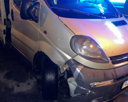 Бежевый Опель Виваро, объемом двигателя 1.87 л и пробегом 495 тыс. км за 5499 $, фото 7 на Automoto.ua