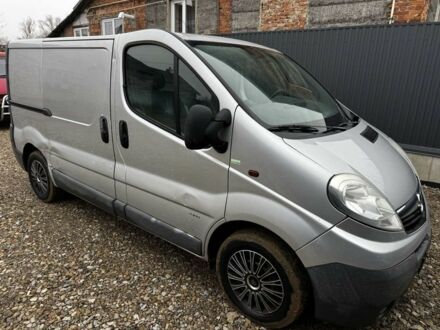 Бежевый Опель Виваро, объемом двигателя 2 л и пробегом 275 тыс. км за 3500 $, фото 1 на Automoto.ua