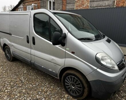 Бежевий Опель Віваро, об'ємом двигуна 2 л та пробігом 275 тис. км за 3500 $, фото 1 на Automoto.ua