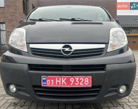 Черный Опель Виваро, объемом двигателя 2 л и пробегом 234 тыс. км за 12600 $, фото 4 на Automoto.ua