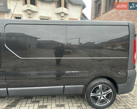 Черный Опель Виваро, объемом двигателя 2 л и пробегом 234 тыс. км за 12600 $, фото 13 на Automoto.ua