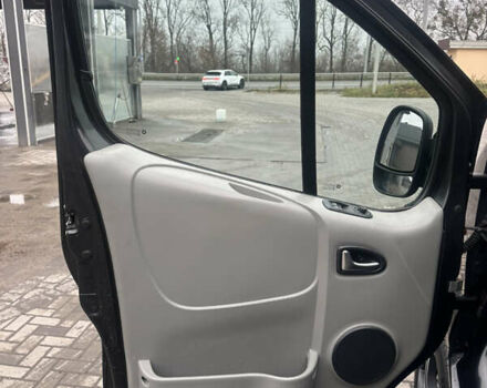 Черный Опель Виваро, объемом двигателя 2 л и пробегом 234 тыс. км за 12600 $, фото 40 на Automoto.ua