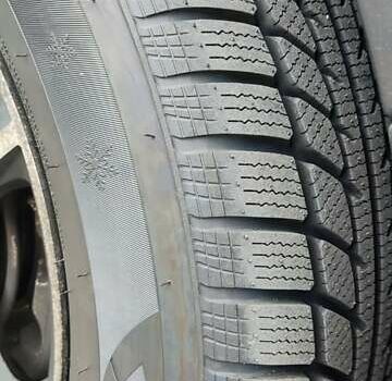 Чорний Опель Віваро, об'ємом двигуна 2 л та пробігом 274 тис. км за 11000 $, фото 24 на Automoto.ua