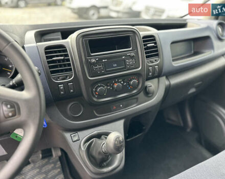 Черный Опель Виваро, объемом двигателя 1.6 л и пробегом 196 тыс. км за 12400 $, фото 23 на Automoto.ua