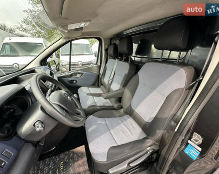 Черный Опель Виваро, объемом двигателя 1.6 л и пробегом 196 тыс. км за 12400 $, фото 20 на Automoto.ua