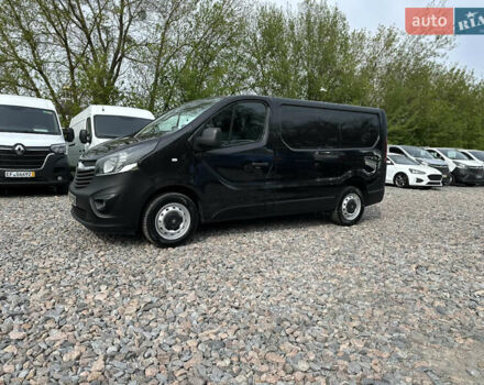 Черный Опель Виваро, объемом двигателя 1.6 л и пробегом 196 тыс. км за 12400 $, фото 4 на Automoto.ua