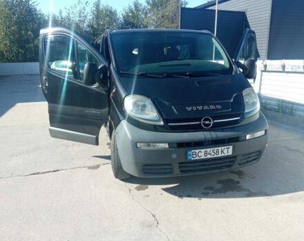 Черный Опель Виваро, объемом двигателя 1.9 л и пробегом 340 тыс. км за 7400 $, фото 2 на Automoto.ua