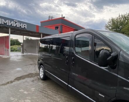 Чорний Опель Віваро, об'ємом двигуна 1.9 л та пробігом 300 тис. км за 9500 $, фото 5 на Automoto.ua