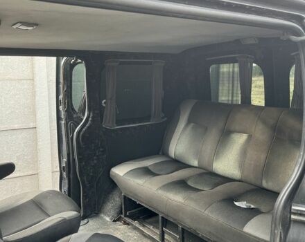 Черный Опель Виваро, объемом двигателя 2.5 л и пробегом 290 тыс. км за 8100 $, фото 11 на Automoto.ua