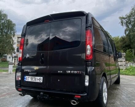 Чорний Опель Віваро, об'ємом двигуна 1.9 л та пробігом 300 тис. км за 9500 $, фото 2 на Automoto.ua