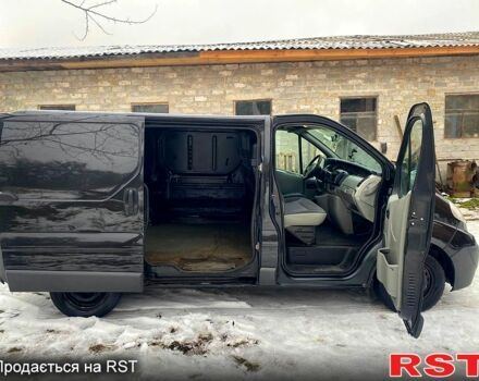 Чорний Опель Віваро, об'ємом двигуна 20 л та пробігом 323 тис. км за 7300 $, фото 8 на Automoto.ua