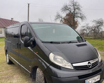 Чорний Опель Віваро, об'ємом двигуна 2.46 л та пробігом 400 тис. км за 8800 $, фото 1 на Automoto.ua