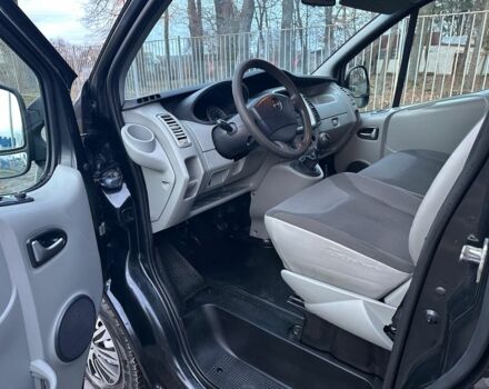 Черный Опель Виваро, объемом двигателя 2 л и пробегом 217 тыс. км за 10999 $, фото 5 на Automoto.ua