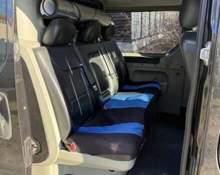 Чорний Опель Віваро, об'ємом двигуна 2 л та пробігом 243 тис. км за 12400 $, фото 4 на Automoto.ua