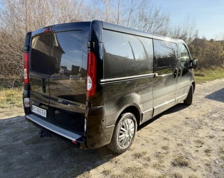 Чорний Опель Віваро, об'ємом двигуна 2 л та пробігом 243 тис. км за 12400 $, фото 2 на Automoto.ua