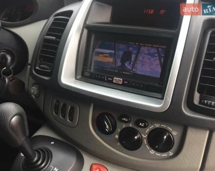 Чорний Опель Віваро, об'ємом двигуна 2 л та пробігом 265 тис. км за 10400 $, фото 20 на Automoto.ua