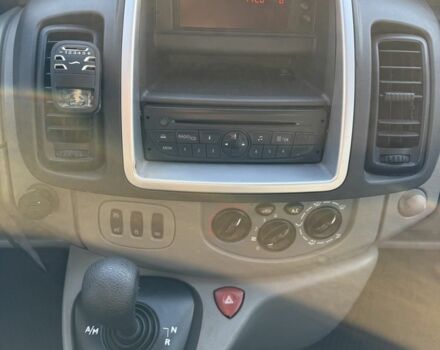 Чорний Опель Віваро, об'ємом двигуна 2 л та пробігом 243 тис. км за 12400 $, фото 9 на Automoto.ua