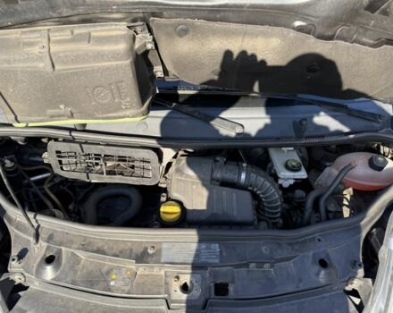 Чорний Опель Віваро, об'ємом двигуна 2 л та пробігом 243 тис. км за 12400 $, фото 8 на Automoto.ua