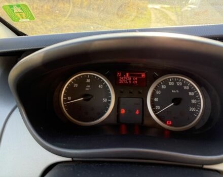 Чорний Опель Віваро, об'ємом двигуна 2 л та пробігом 243 тис. км за 12400 $, фото 6 на Automoto.ua