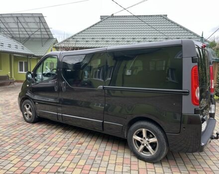 Черный Опель Виваро, объемом двигателя 2 л и пробегом 312 тыс. км за 15000 $, фото 6 на Automoto.ua