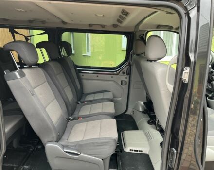 Черный Опель Виваро, объемом двигателя 2 л и пробегом 312 тыс. км за 15000 $, фото 3 на Automoto.ua