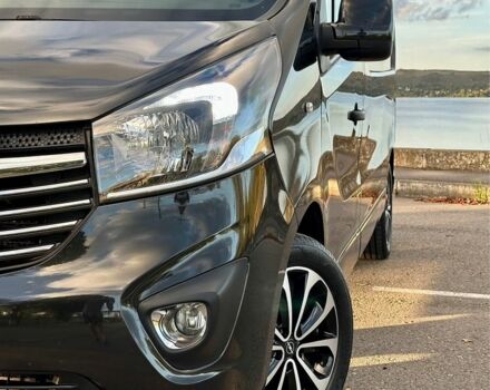 Черный Опель Виваро, объемом двигателя 1.6 л и пробегом 206 тыс. км за 17500 $, фото 8 на Automoto.ua