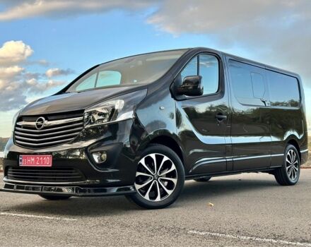 Черный Опель Виваро, объемом двигателя 1.6 л и пробегом 206 тыс. км за 17500 $, фото 3 на Automoto.ua