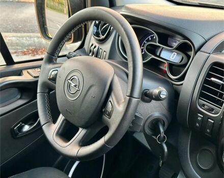 Черный Опель Виваро, объемом двигателя 1.6 л и пробегом 206 тыс. км за 17500 $, фото 20 на Automoto.ua