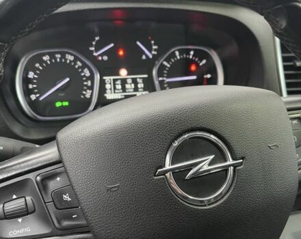 Черный Опель Виваро, объемом двигателя 2 л и пробегом 170 тыс. км за 20499 $, фото 13 на Automoto.ua